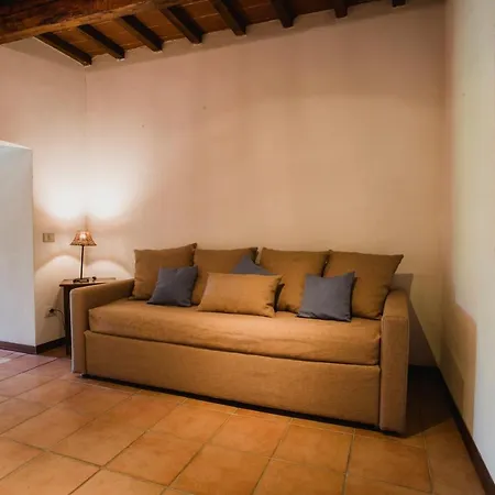 Castello Del Trebbio Фермерский дом